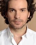 Santiago Cabrera
